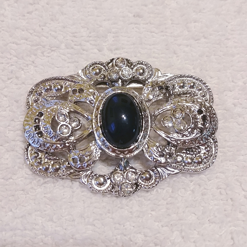 Vintage Brooch. Black stone. Wide. 2 inch. Silver tone. Rhinestones.